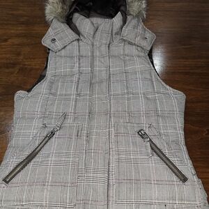 Aeropostale Womens Small Puffer Vest Brown Plaid Faux Fur Hood Down Fill